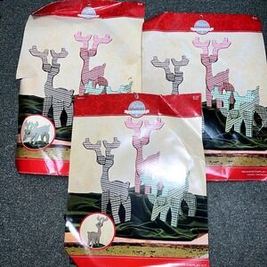 Set Of 3 Robert Stanley Reindeer Christmas Display Kit Red, Brown, Green Rustic‎
